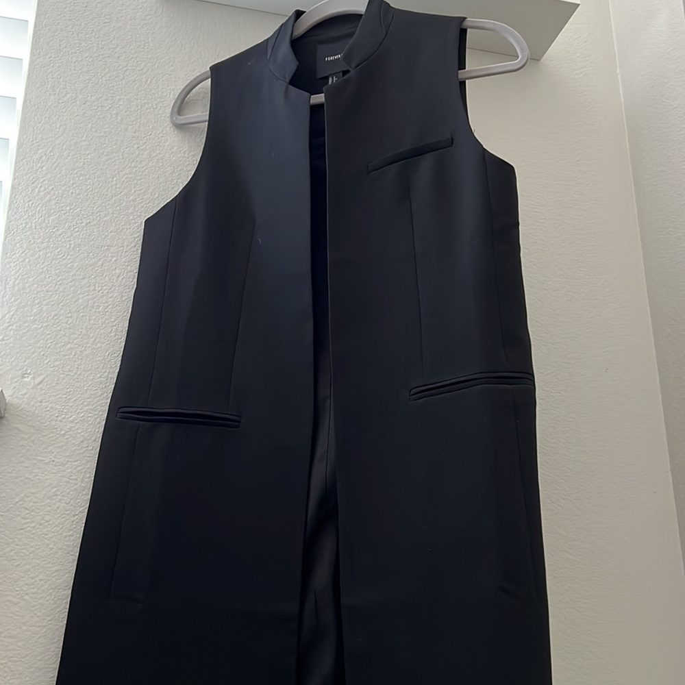 Vest - Picture 4 of 4